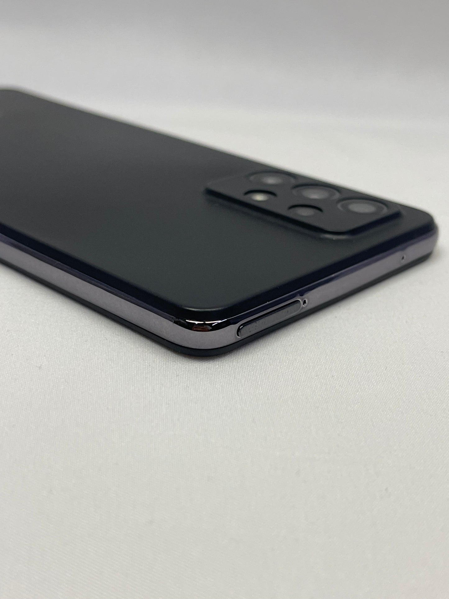 Samsung Galaxy A72 Nero 128GB – 6.7" – Quad Camera 64MP – Come Nuovo – Sbloccato
