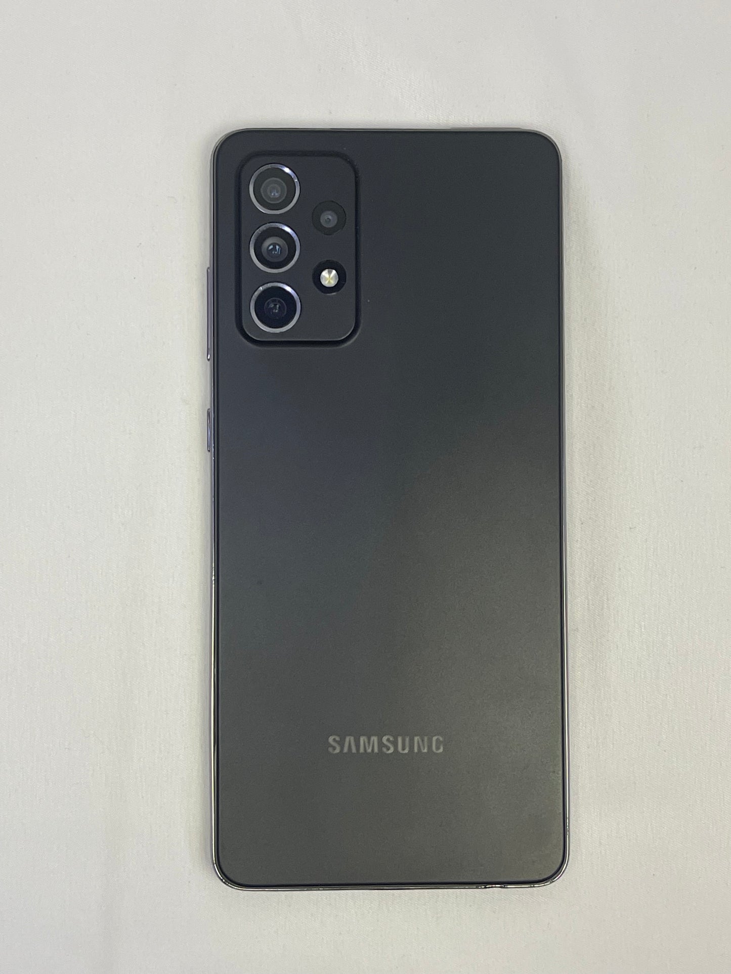 Samsung Galaxy A72 Nero 128GB – 6.7" – Quad Camera 64MP – Come Nuovo – Sbloccato