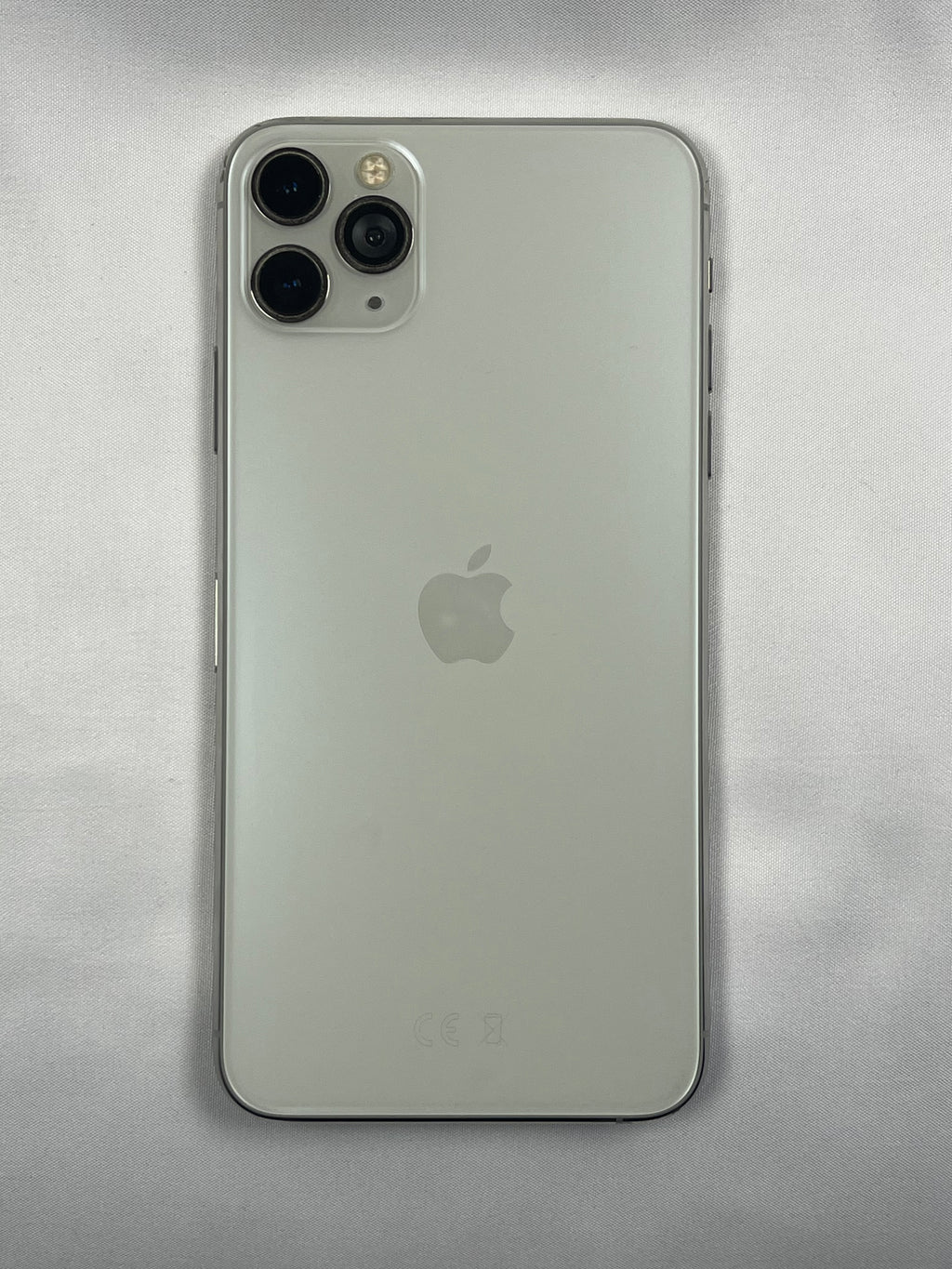 iPhone 11 Pro Max 256GB Argento – Come Nuovo – Face ID non funzionante