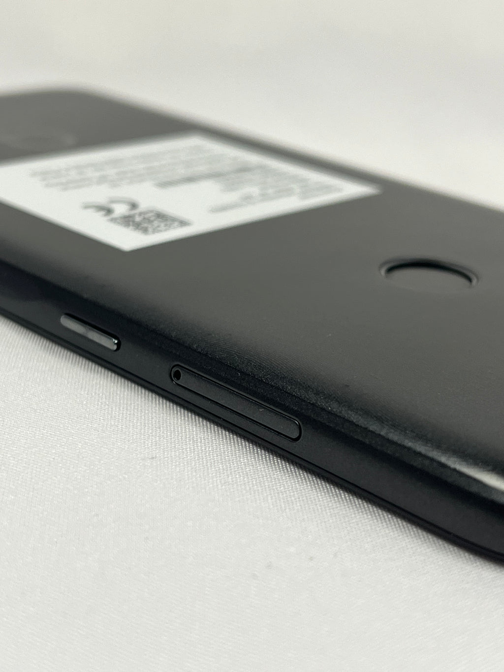 Alcatel 1SE 64GB Nero – Grado B – Usato e Testato – Smartphone Affidabile