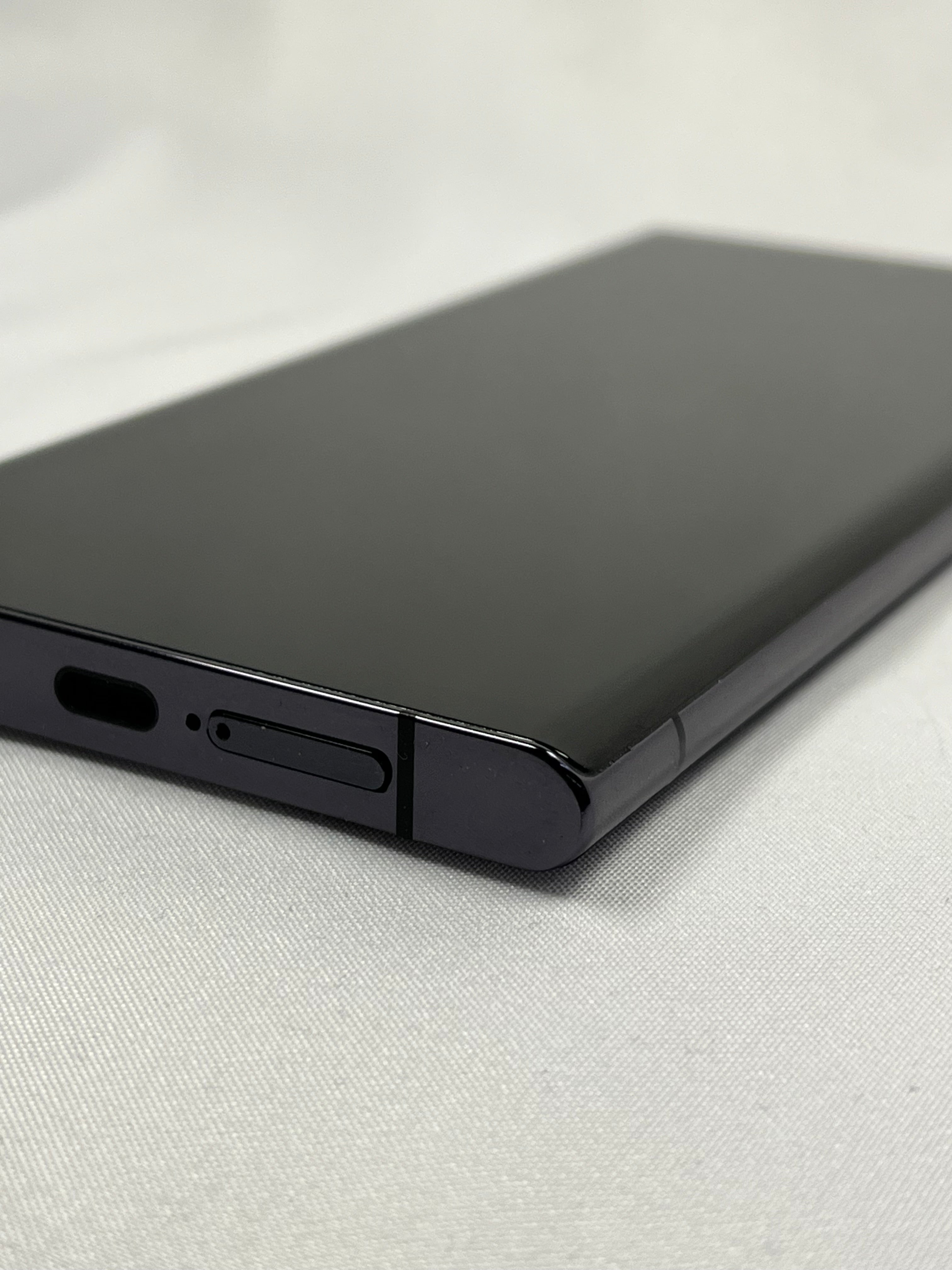 Samsung Galaxy S22 Ultra 5G 256GB Nero – Testato – Perfette Condizioni