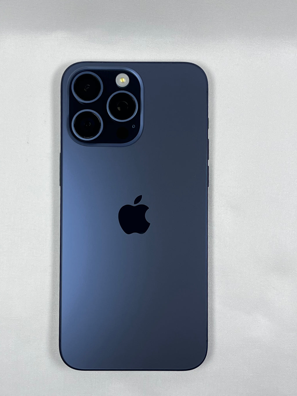 Apple iPhone 15 Pro Max 256GB Titanio Blu Sbloccato Batteria Sostituita