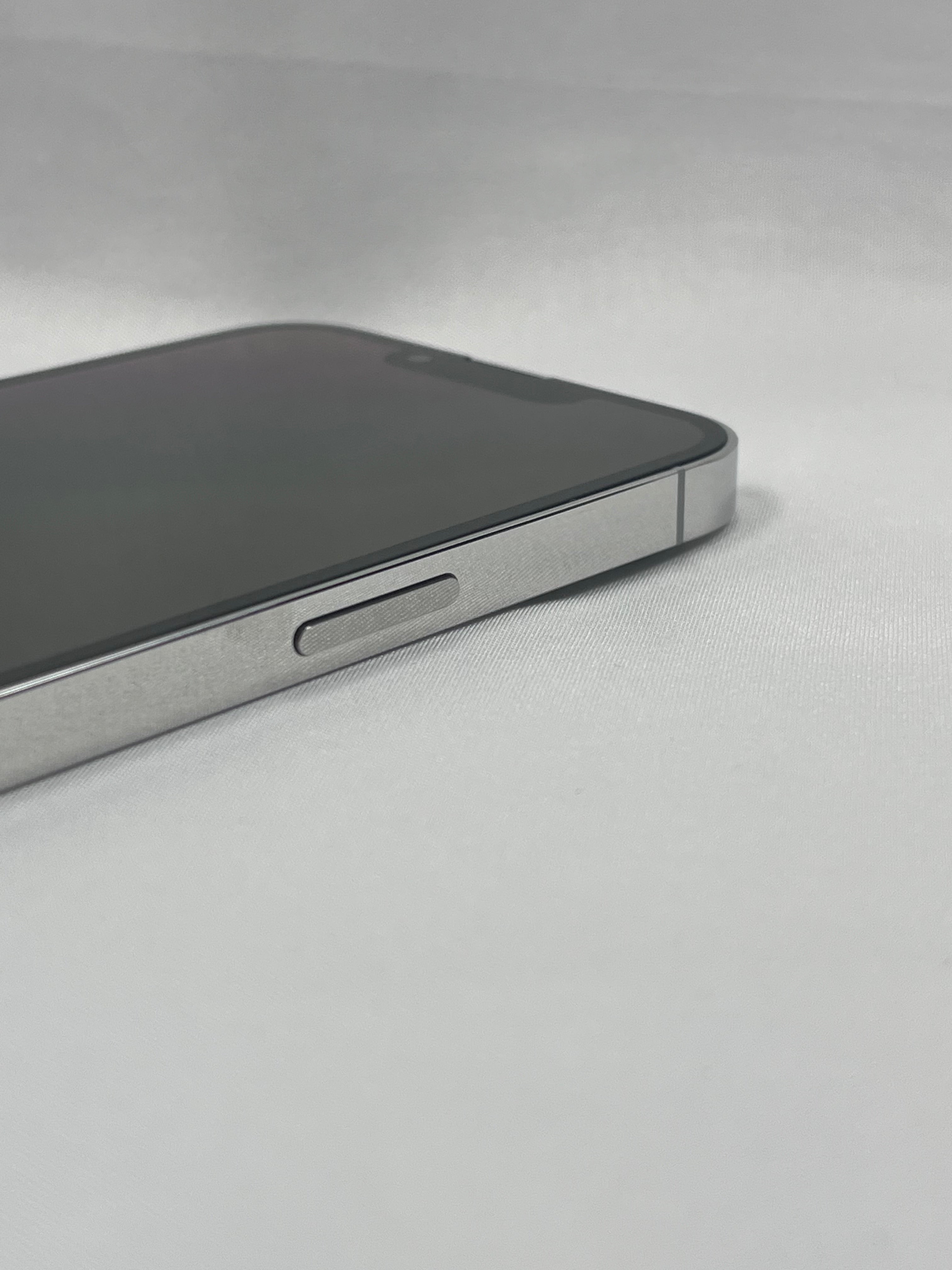 Apple iPhone 13 Pro 256GB Silver Sbloccato Schermo e Batteria Sostituiti