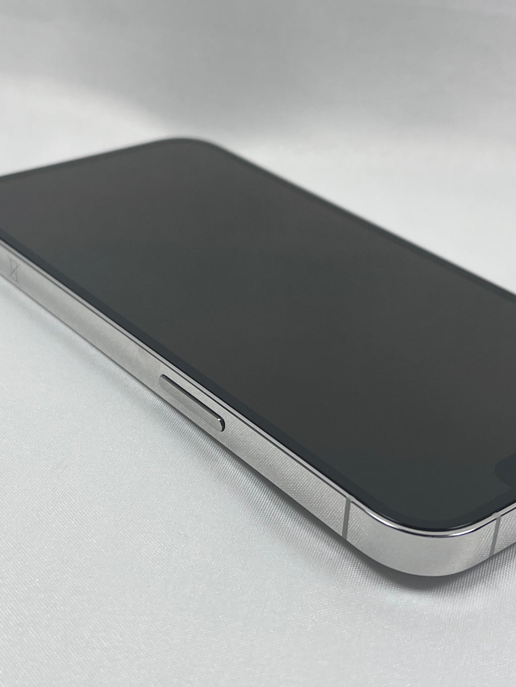 Apple iPhone 13 Pro 256GB Silver Sbloccato Schermo e Batteria Sostituiti