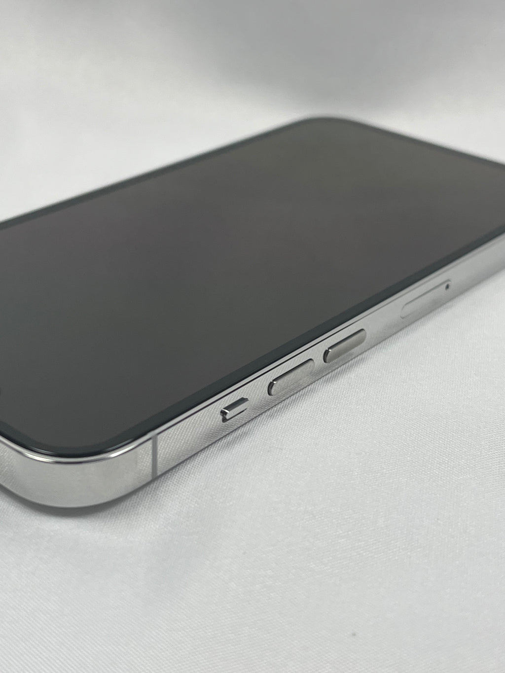 Apple iPhone 13 Pro 256GB Silver Sbloccato Schermo e Batteria Sostituiti