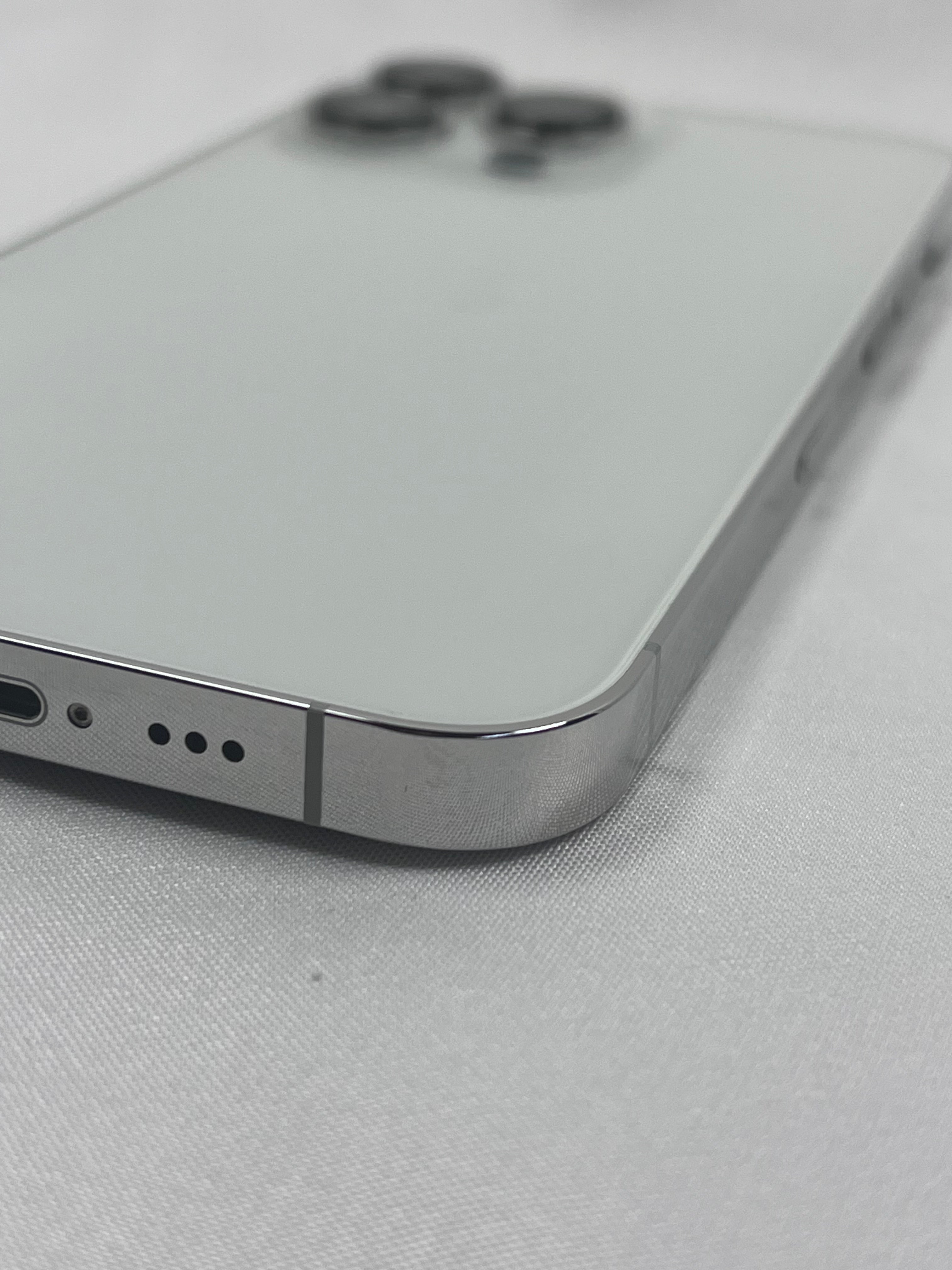 Apple iPhone 13 Pro 256GB Silver Sbloccato Schermo e Batteria Sostituiti