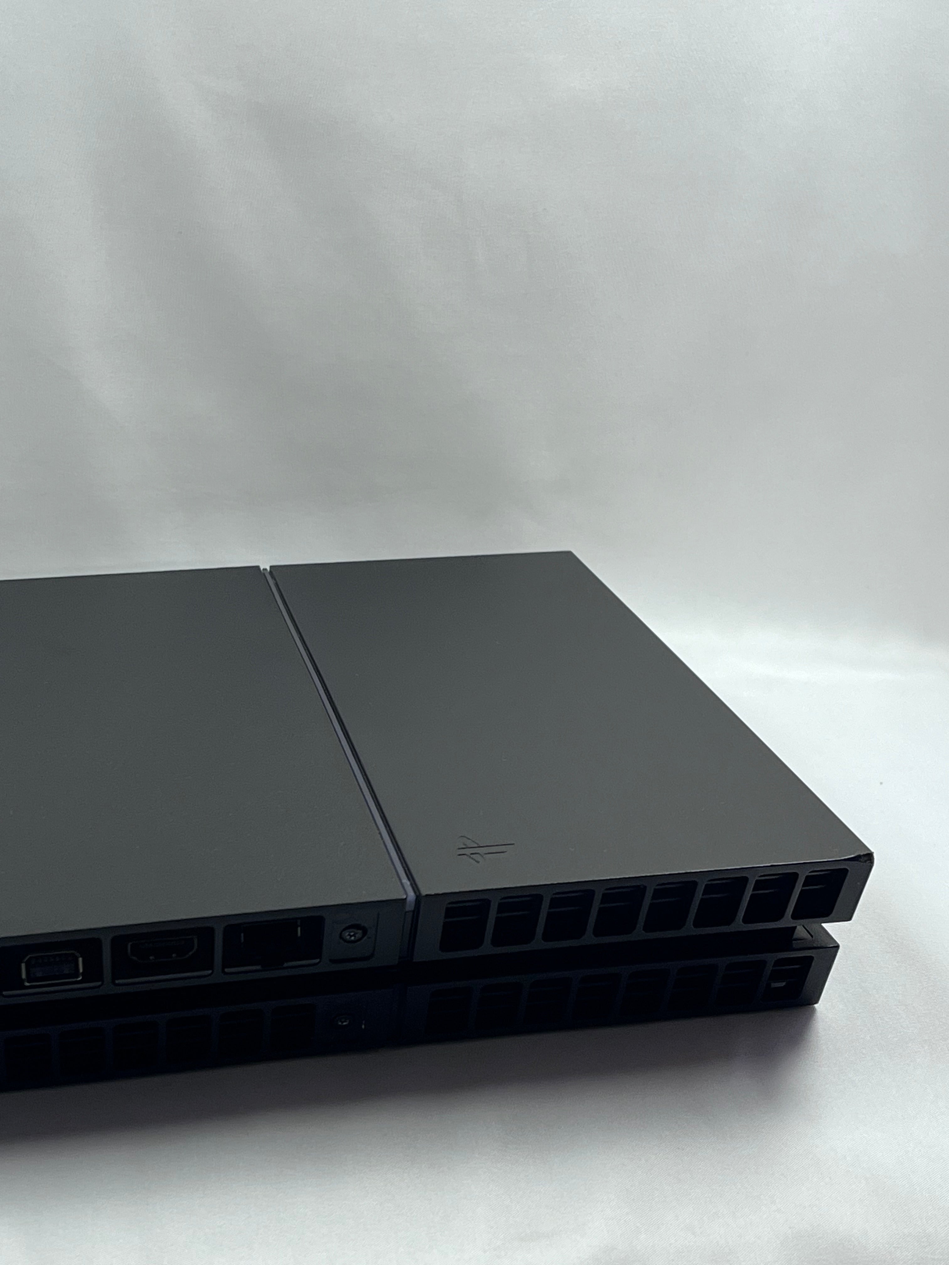 Sony PlayStation 4 PS4 Fat 500GB Nera CUH-1216A Ricondizionata – Grado B+