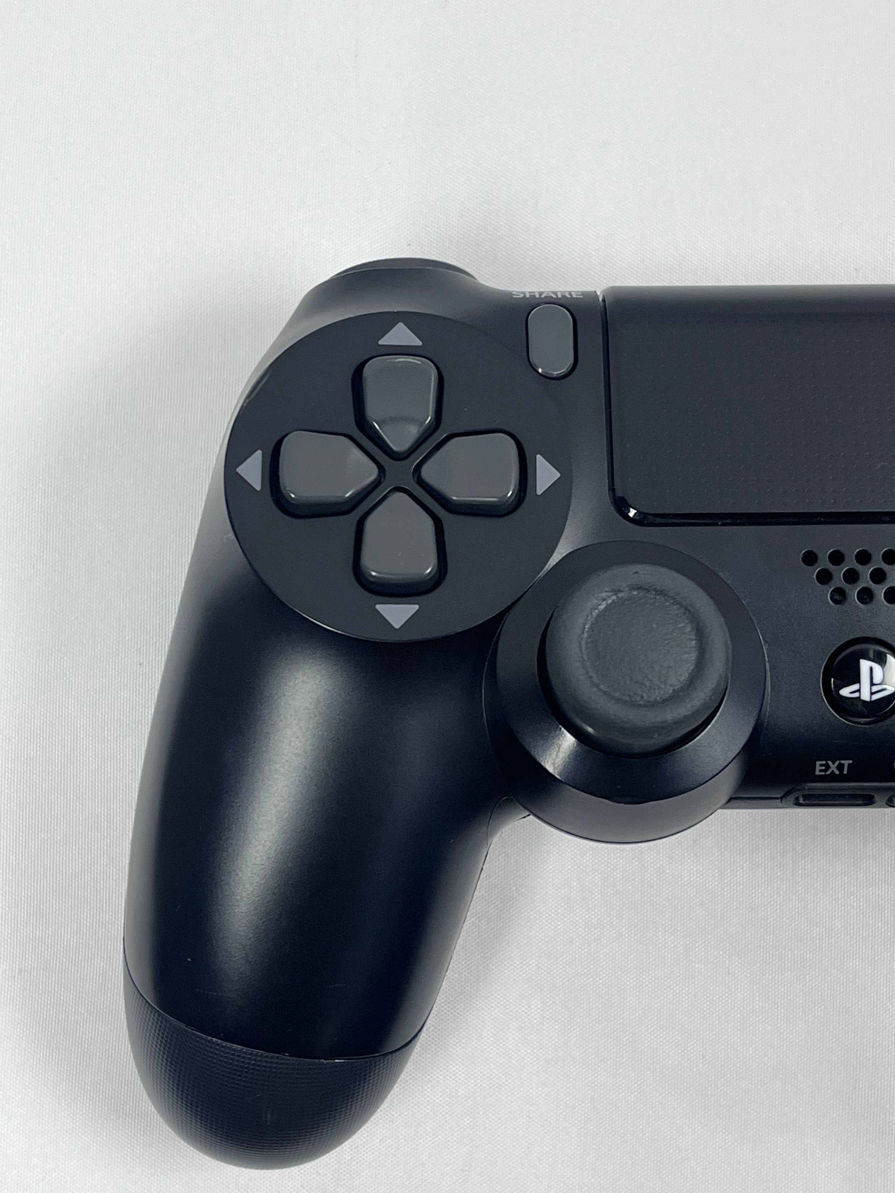 Controller Sony DualShock 4 V2 PS4 Originale Nero CUH-ZCT2E Ricondizionato – Grado B Alto
