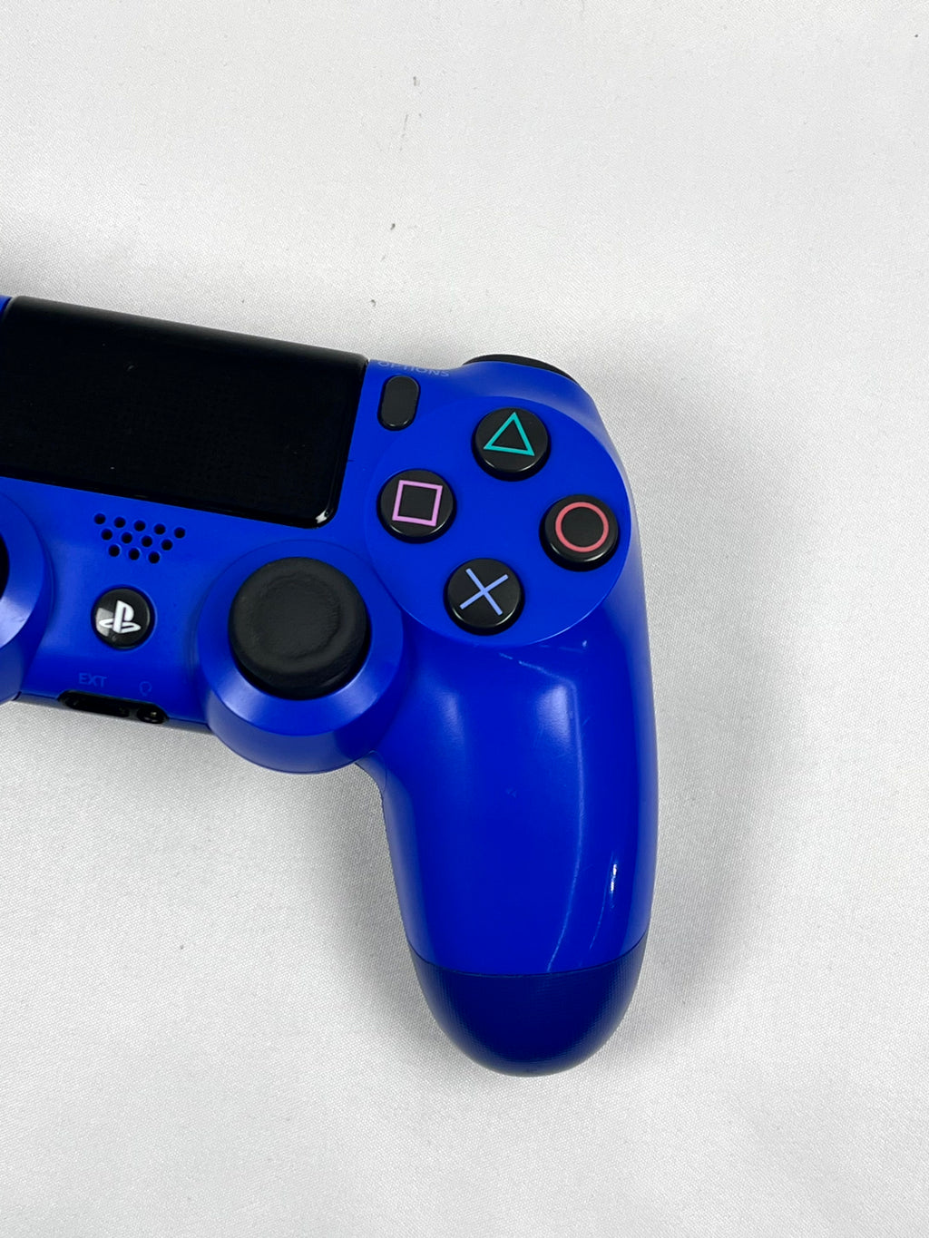 Controller DualShock 4 blu dettaglio tasti