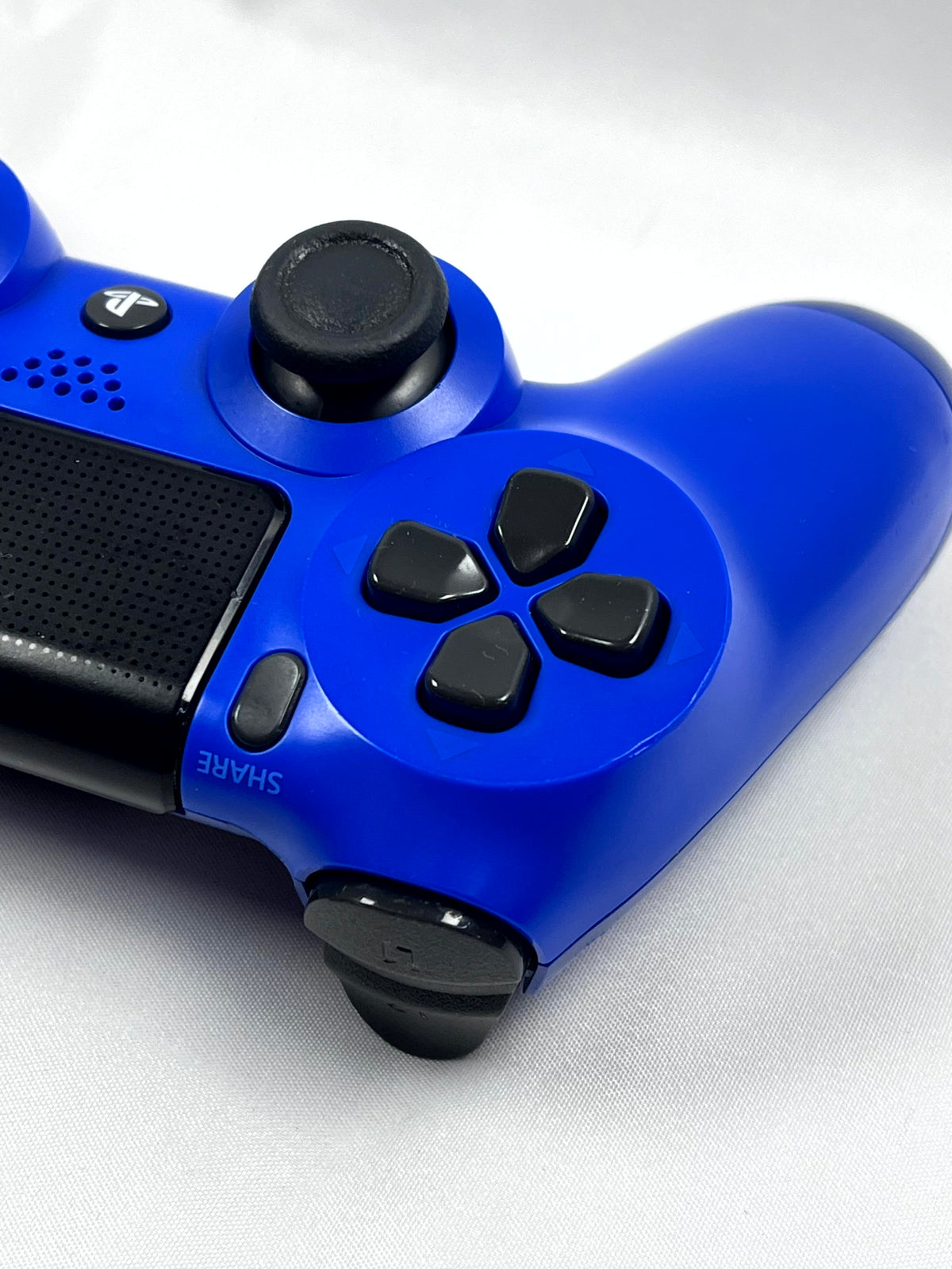 Controller DualShock 4 blu dettaglio pulsanti