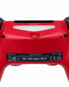 Dettaglio posteriore centrale controller Sony DualShock 4 V2 rosso