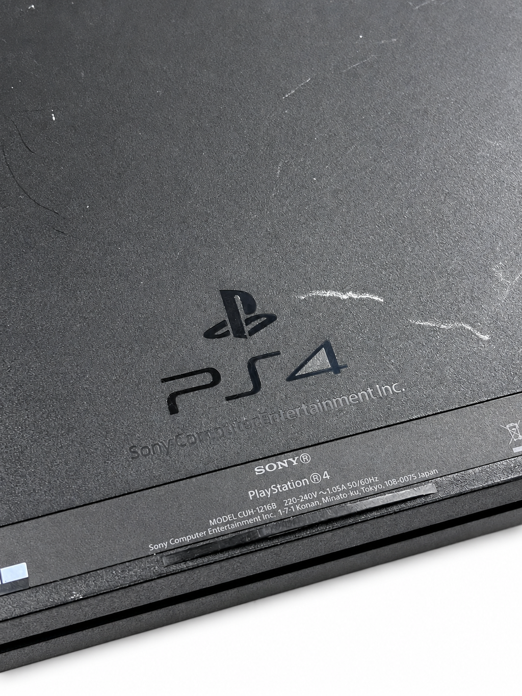 PS4 CUH-1216B etichetta modello e scocca inferiore