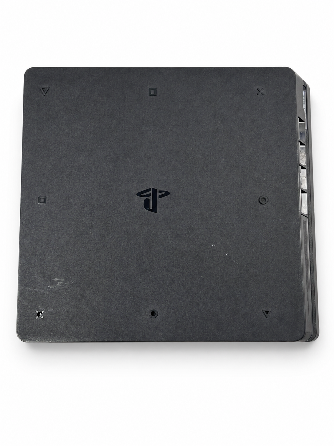 Dettaglio fondo e griglia Sony PlayStation 4 Slim