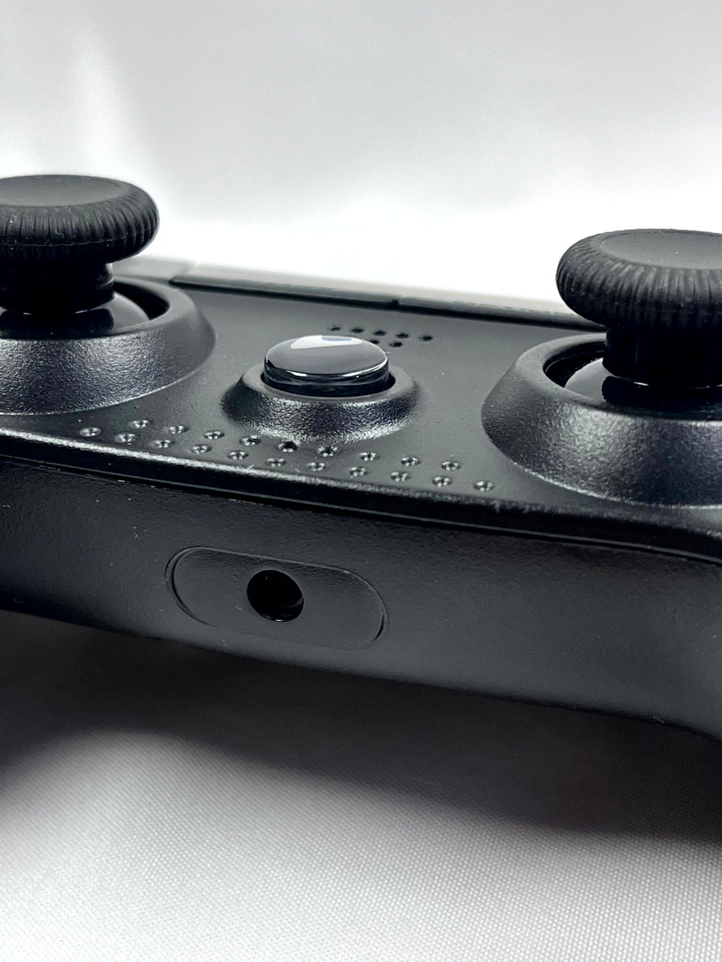 Controller Under Control 1638 PS4 - porta jack e comandi